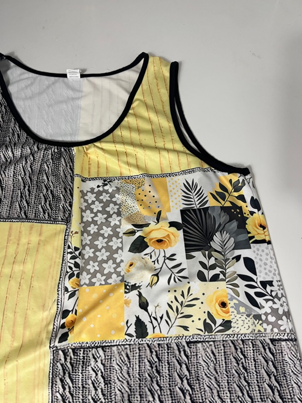 Chaos Monkey 1XL Yellow Black Patchwork Style Sleeveless Tank Top - Picture 2 of 6